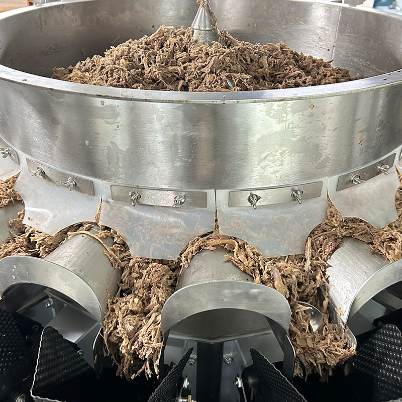Islak ve kuru evcil hayvan maması Çok başlı ağırlıklı paketleme makinesi Köpek ve kedi maması 120 g 240 g 400 g 1 kg çanta paketleme makinesi
