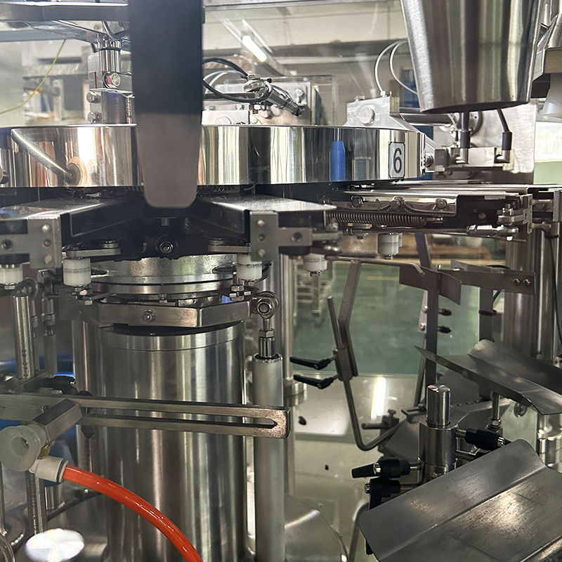 Otomatik viskoz malzeme vida çok başlı tartıcı ambalaj makineleri Dondurulmuş davul çubukları Tavuk Nugget Paketleme Makinesi