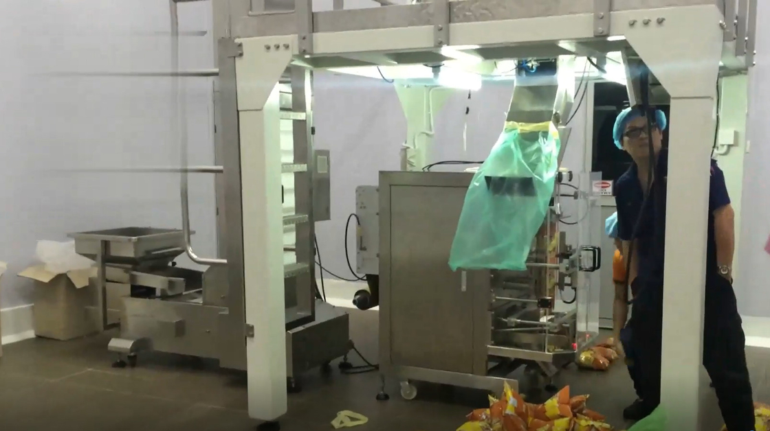Snack Foods Yastık Torbalama için VFFS Otomatik Tartı Dolum ve Kapama Makinesi 2.2KW